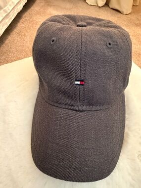 Tommy Hilfiger Charcoal Gray Logo Baseball Cap